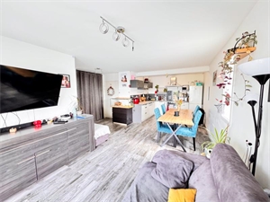 t3 à la vente -   95310  SAINT OUEN L AUMONE, surface 60 m2 vente t3 - UBI468602318